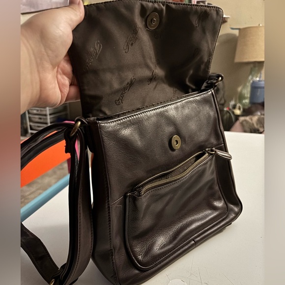 Brown Leather Fossil Shoulder Purse - Picture 5 of 9